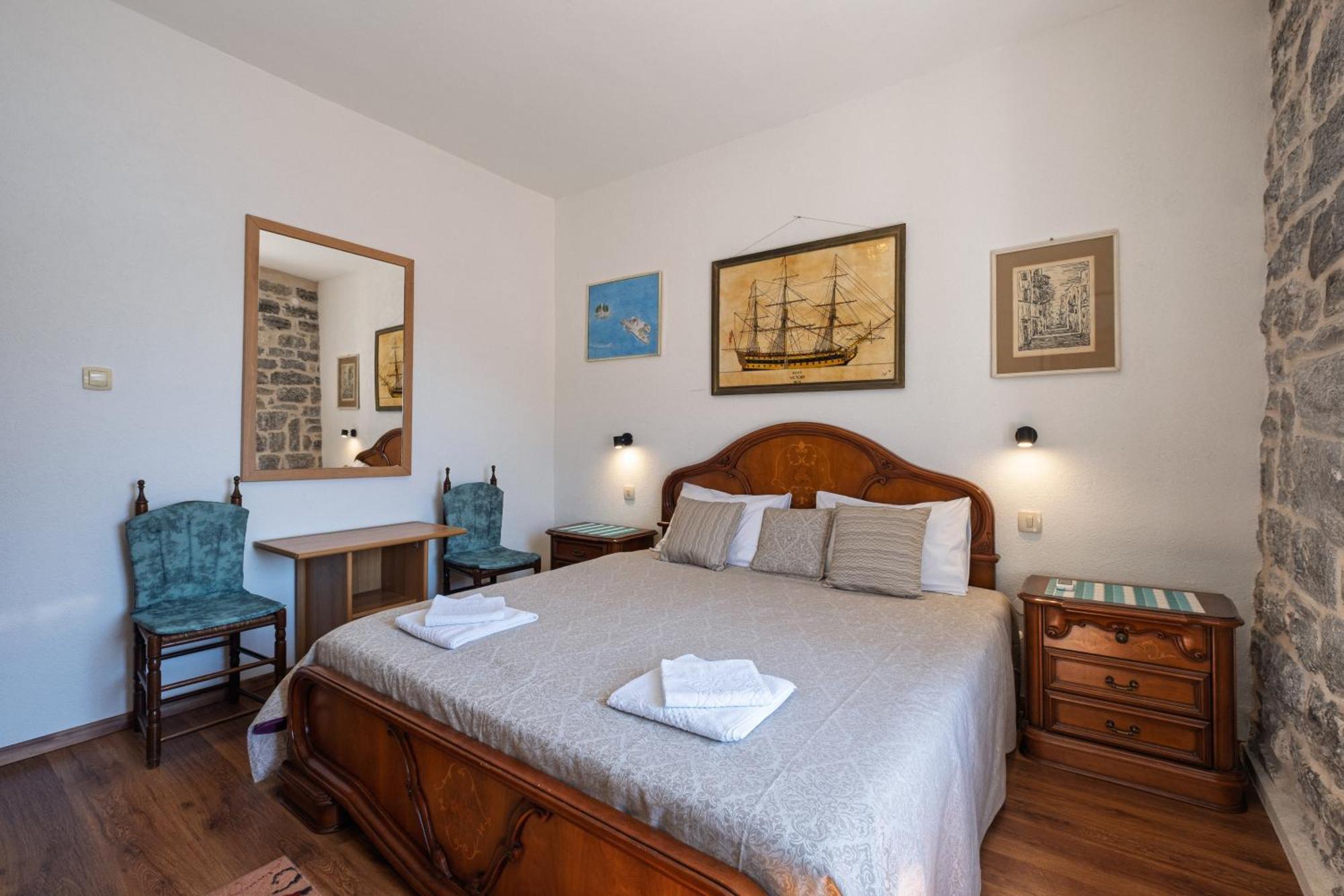Bluemarine Rooms & Apartments Пераст Екстериор снимка